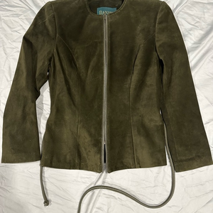 women’s luxury dark green leather jacket w strap by Danier leather.‎ Size 4-6